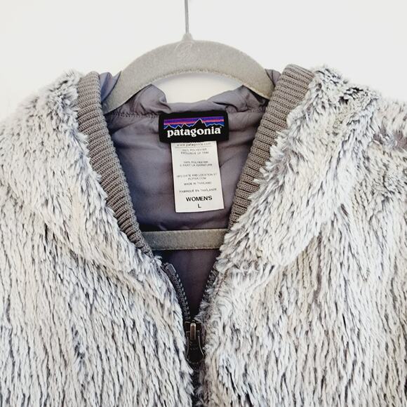 Patagonia Women's Gray Faux Fur Conejo Vest Full Zip Hoodie Vest Size Large - Picture 6 of 6